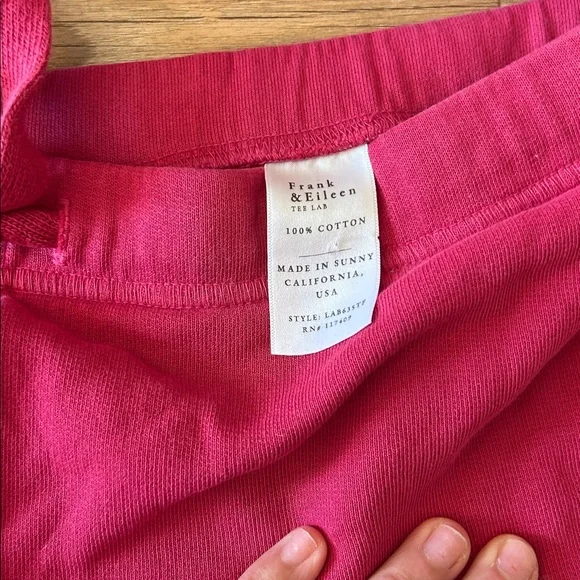 Frank & Eileen Vibrant two piece set - Picture 3 of 3